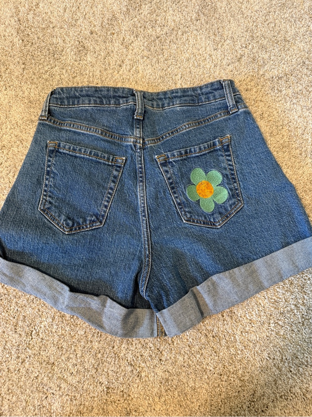 Flower-patch Denim Shorts - Picture 3 of 7